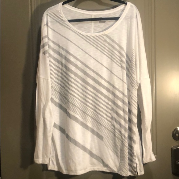 Old Navy ACTIVE Long Sleeve Tee White & Gray XXL - Picture 1 of 2
